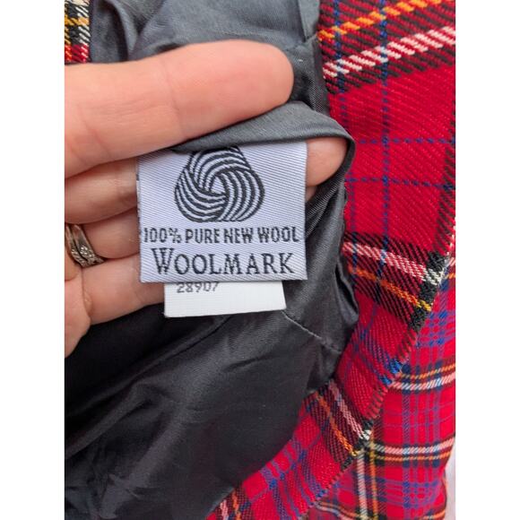 Vintage Pendleton Women’s Red Tartan Plaid Crop Wool Jacket Blazer Sz 10P Preppy - Picture 8 of 9